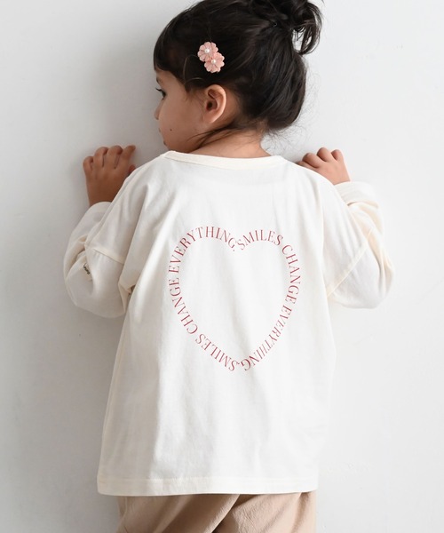 PUPPAPUPO(プッパプーポ)の「オーバーサイズ 長袖 Tシャツ プリント(Tシャツ/カットソー・キッズ・チャコールグレー/ベージュ/ホワイト系その他/アイボリー/ホワイト系その他2/ミント/チャコール/モカ/ホワイト/ホワイト系その他3/グレー系その他・100/90/130/80/120/110)」の3枚目の写真