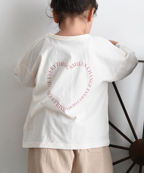 PUPPAPUPO(プッパプーポ)の「オーバーサイズ 長袖 Tシャツ プリント(Tシャツ/カットソー・キッズ・チャコールグレー/ベージュ/ホワイト系その他/アイボリー/ホワイト系その他2/ミント/チャコール/モカ/ホワイト/ホワイト系その他3/グレー系その他・100/90/130/80/120/110)」の14枚目の写真