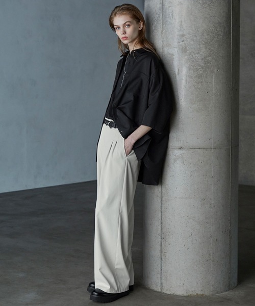 SERACE（セラス）の「【SERACE】Loose drape two tuck easy wide pants / ルーズドレープ2タックイージーワイドパンツ（スラックス・メンズ・ブラック/モカ/アイボリー・L/M）」の14枚目の写真