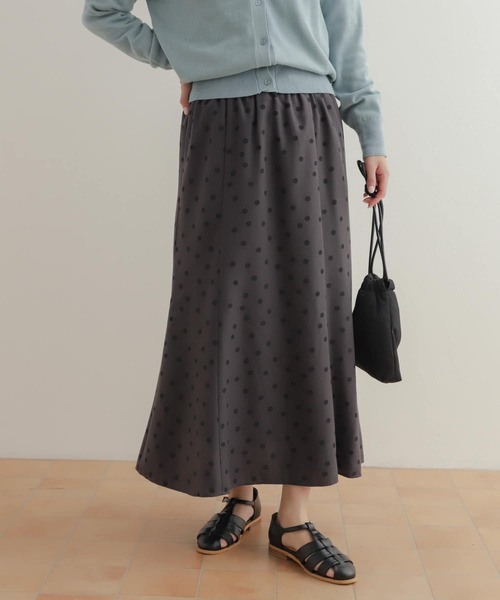 URBAN RESEARCH DOORS（アーバンリサーチドアーズ）の「ドットプリントフレアスカート（スカート・レディース・ブラック系その他/グレー系その他・MEDIUM）」の21枚目の写真