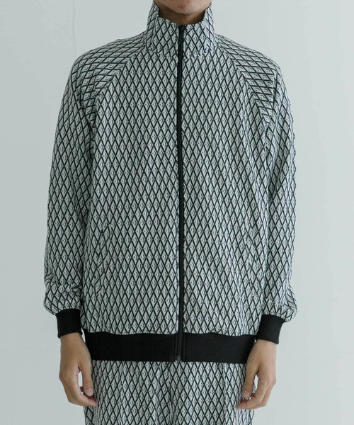 URBAN RESEARCH（アーバンリサーチ）の「URBAN RESEARCH iD　ジャカードトラックジャケット（ブルゾン・メンズ・ネイビー/ホワイト・LARGE/MEDIUM）」の7枚目の写真