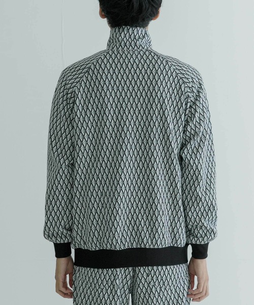 当社の URBAN RESEARCH（アーバンリサーチ）の「URBAN RESEARCH iD ジャ トップス