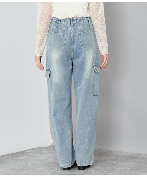 CHILLE（チル）の「デニム カーゴパンツ（デニムパンツ・レディース・ブルー・FREE）」の4枚目の写真