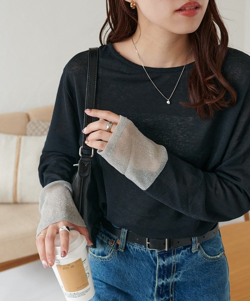 DISCOAT（ディスコート）の「【WEB限定】ラメシアー袖切替プルオーバー（Tシャツ/カットソー・レディース・グレー/ブルー/ミント/ホワイト×ホワイト/ブラック×ブラック/ホワイト×シルバー/ブラック系その他/ブラウン・FREE）」の4枚目の写真