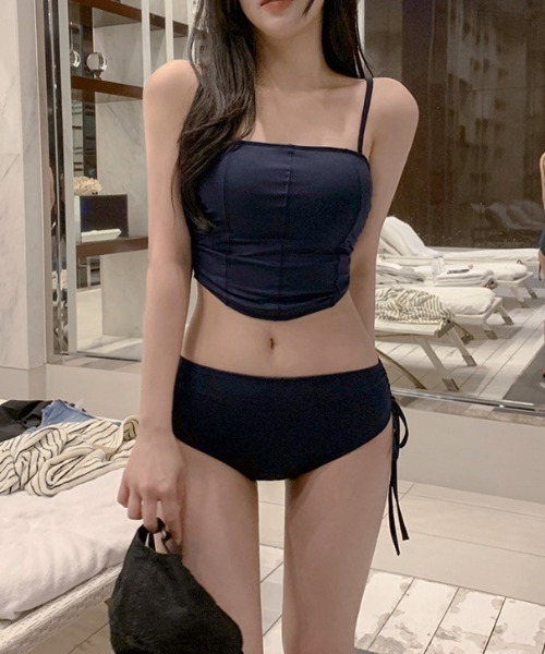 FREE STYLISTS（フリー スタイリスト）の「YUGA_YGMC サイドシャーリング タンキニ スイムウェア（水着・レディース・ベージュ/ローズ/ブラック/ホワイト/ネイビー/モカ・M/XL/L）」の5枚目の写真