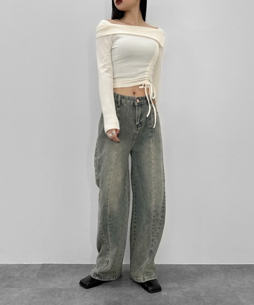 LVEU.(ラブユ.)の「【LVEU.】シャーリングオープンネックトップス / トップス リブ ニット ラペル シャーリング オフショル風 襟 フラップ クロップド ショート ブラック ネイビー(Tシャツ/カットソー・レディース・アイボリー/ブラック/ネイビー・FREE)」の7枚目の写真
