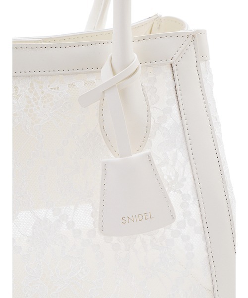 SNIDEL（スナイデル）の「エンブロイダリーバッグ（ハンドバッグ・レディース・ホワイト/ブラック/ライトブルー・FREE）」の9枚目の写真