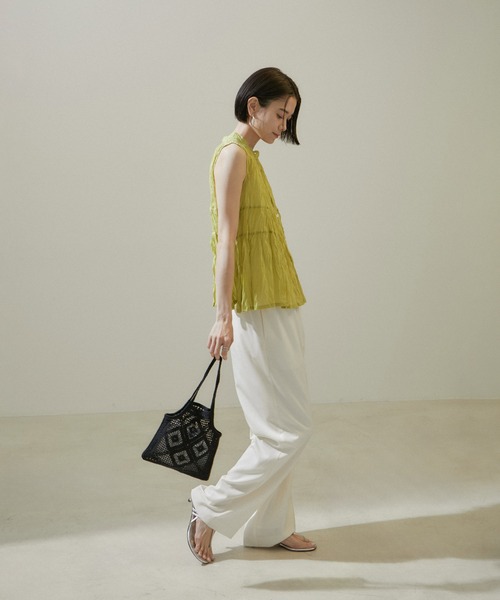 SALON adam et rope'(サロン アダム エ ロペ)の「クロシェ編みミニバッグ(ハンドバッグ・レディース・ブラック/ホワイト・FREE)」の5枚目の写真