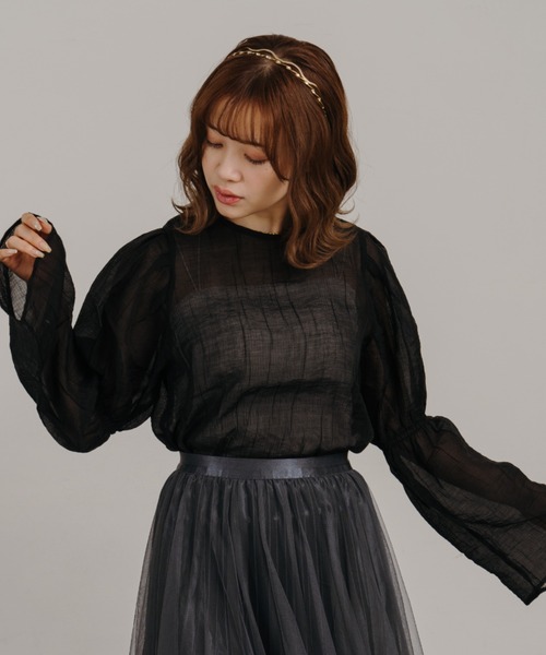 IROHANI(イロハニ)の「ギャザーデザインシアーブラウス(シャツ/ブラウス・レディース・ブルー/ブラック・FREE)」の14枚目の写真