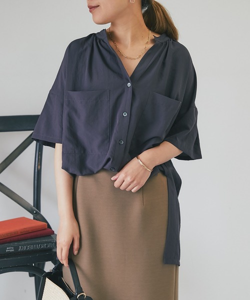 un dix cors（アンディコール）の「スパンローン気流染めシャツ（シャツ/ブラウス・レディース・オフホワイト/チャコールグレー/ブルー・FREE）」の8枚目の写真