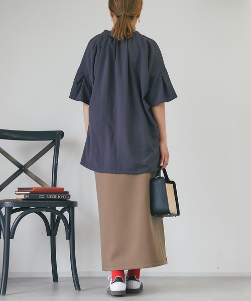 un dix cors（アンディコール）の「スパンローン気流染めシャツ（シャツ/ブラウス・レディース・オフホワイト/チャコールグレー/ブルー・FREE）」の6枚目の写真