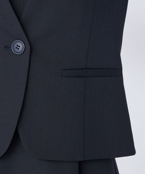 LAISSE PASSE（レッセパッセ）の「Vカラーサマージャケット（その他アウター・レディース・ベージュ/ネイビー・SMALL/MEDIUM）」の11枚目の写真