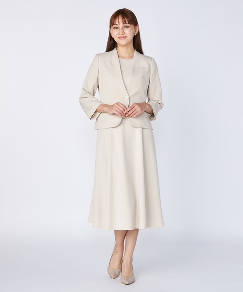 LAISSE PASSE（レッセパッセ）の「Vカラーサマージャケット（その他アウター・レディース・ベージュ/ネイビー・SMALL/MEDIUM）」の5枚目の写真