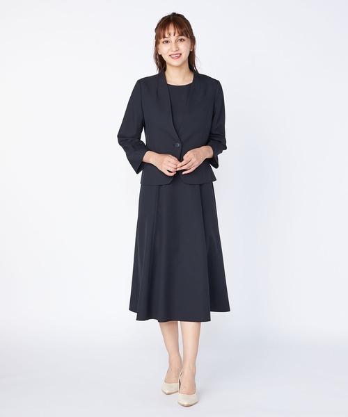 LAISSE PASSE（レッセパッセ）の「Vカラーサマージャケット（その他アウター・レディース・ベージュ/ネイビー・SMALL/MEDIUM）」の8枚目の写真