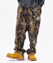 JOHN'S CLOSET（ジョンズクローゼット）の「【13】PRINT TWILL 裏使い ルーズカーゴパンツ（カーゴパンツ・レディース）」
