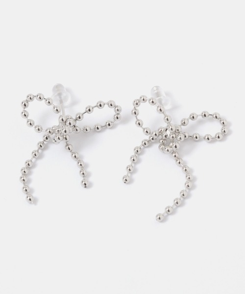 FOREVER 21(フォーエバー トゥエンティーワン)の「ボールリボンピアス(ピアス(両耳用)・レディース・シルバー/ゴールド・FREE)」の1枚目の写真