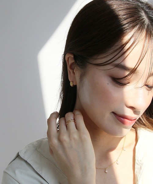 abaskdesign(アバスクデザイン)の「金属アレルギー対応 ストライプスモールドロップステンレスピアス(ピアス(両耳用)・レディース・ゴールド/シルバー・FREE)」の6枚目の写真