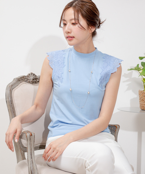 Jayro(ジャイロ)の「フラワー刺繍プルオーバー(Tシャツ/カットソー・レディース・ホワイト系その他/ブルー/ブラック/ベージュ・M)」の4枚目の写真