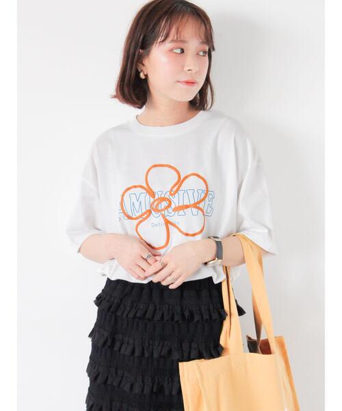 ehka sopo(エヘカソポ)の「柄アソート花ロゴプリントTシャツ(Tシャツ/カットソー・レディース・ネイビー/オフホワイト/ブラック/グリーン・F)」の6枚目の写真