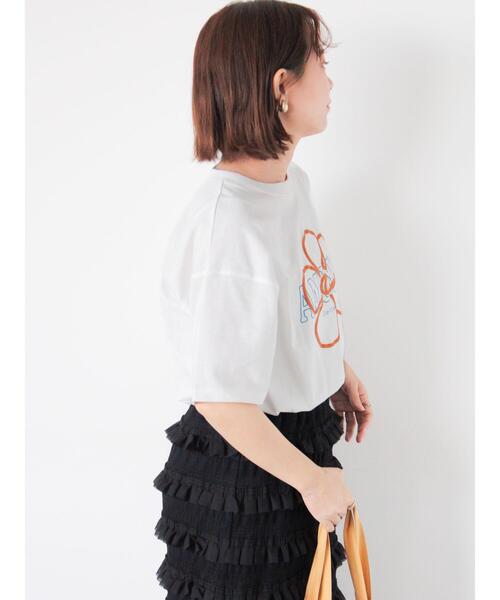 ehka sopo(エヘカソポ)の「柄アソート花ロゴプリントTシャツ(Tシャツ/カットソー・レディース・ネイビー/オフホワイト/ブラック/グリーン・F)」の7枚目の写真