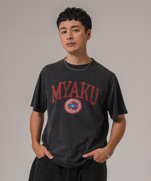 REMI RELIEF（レミレリーフ）の「REMI RELIEF(レミレリーフ) 別注 ミャクミャク Tシャツ（Tシャツ/カットソー・メンズ・ブラック/アイボリー/ネイビー・MEDIUM/LARGE/X-LARGE）」の9枚目の写真