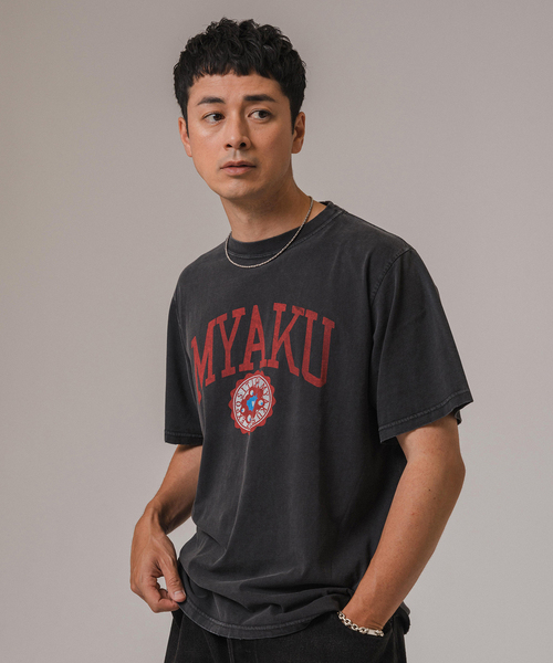 REMI RELIEF（レミレリーフ）の「REMI RELIEF(レミレリーフ) 別注 ミャクミャク Tシャツ（Tシャツ/カットソー・メンズ・ブラック/アイボリー/ネイビー・MEDIUM/LARGE/X-LARGE）」の12枚目の写真