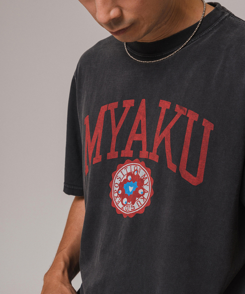 REMI RELIEF（レミレリーフ）の「REMI RELIEF(レミレリーフ) 別注 ミャクミャク Tシャツ（Tシャツ/カットソー・メンズ・ブラック/アイボリー/ネイビー・MEDIUM/LARGE/X-LARGE）」の14枚目の写真