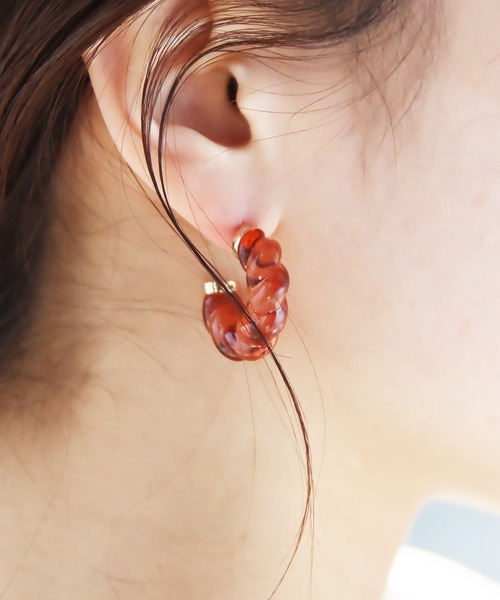 abaskdesign(アバスクデザイン)の「金属アレルギー対応 アクリルカラーツイストピアス(ピアス(両耳用)・レディース・グリーン/ブルー/ブラウン/クリア・FREE)」の21枚目の写真