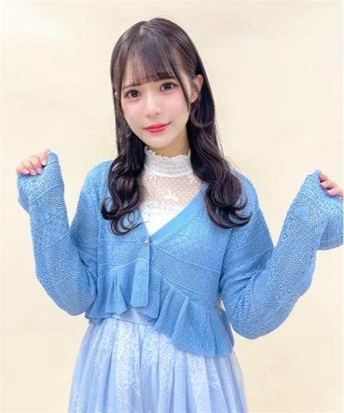 axes femme POETIQUE(アクシーズファムポエティック)の「トランプクロシェ風ニットカーディガン(カーディガン/ボレロ・レディース・ブラック/サックスブルー/キナリ・MEDIUM)」の1枚目の写真