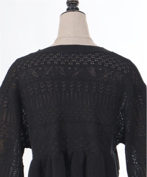 axes femme POETIQUE(アクシーズファムポエティック)の「トランプクロシェ風ニットカーディガン(カーディガン/ボレロ・レディース・ブラック/サックスブルー/キナリ・MEDIUM)」の7枚目の写真