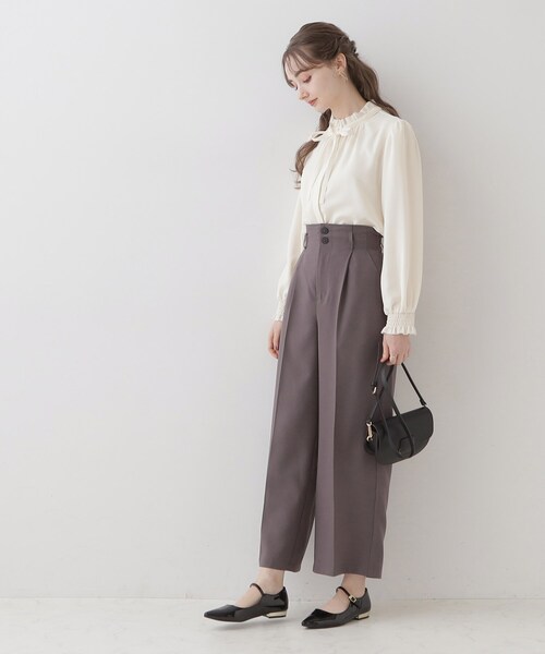 couture brooch（クチュールブローチ）の「◆【好印象なレディブラウス】タイ付きピコフリルブラウス（シャツ/ブラウス・レディース・ライトグレー/ブラック/アイボリー・38/36/40/42）」の12枚目の写真