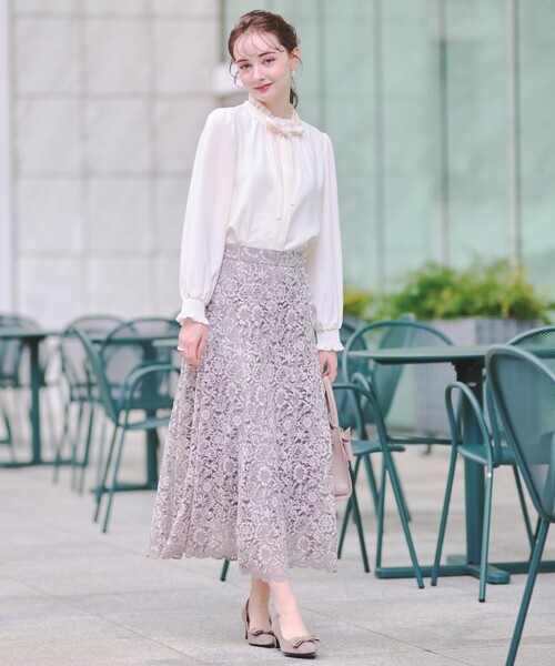 couture brooch（クチュールブローチ）の「◆【好印象なレディブラウス】タイ付きピコフリルブラウス（シャツ/ブラウス・レディース・ライトグレー/ブラック/アイボリー・38/36/40/42）」の21枚目の写真