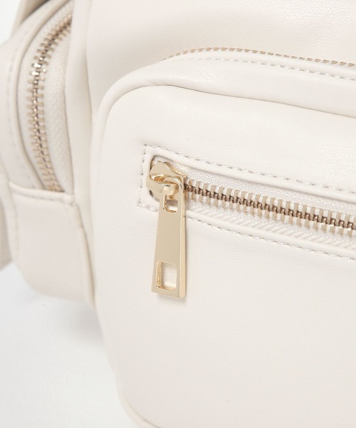 BAYFLOW（ベイフロー）の「[斜めがけもできる]ポケット2WAYバッグ（ハンドバッグ・レディース・ブラック/オフホワイト・FREE）」の17枚目の写真