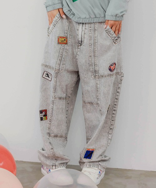 ScoLar（スカラー）の「143623：ケミカル加工orユーズドデニム風パッチワーク ペインターパンツ（デニムパンツ・レディース・グレー/ブルー・M）」の2枚目の写真