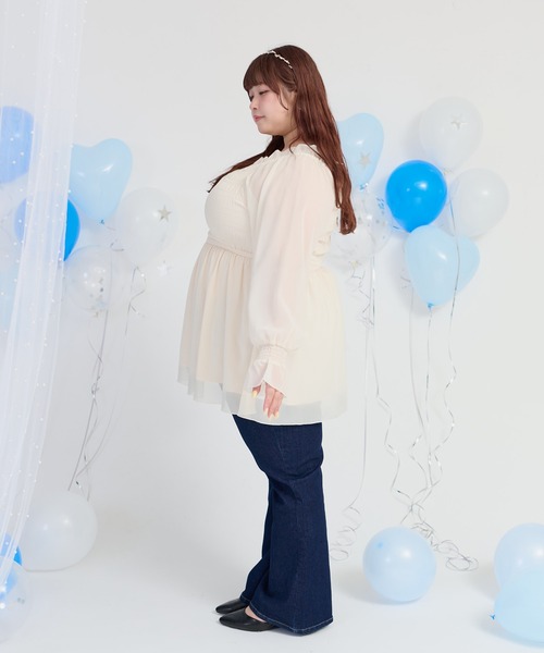 Louiosy(ルオシー)の「【大きいサイズ】2Wayシャーリングシフォンブラウス(シャツ/ブラウス・レディース・アイボリー/ライトブルー/ブラック・4L/3L)」の11枚目の写真