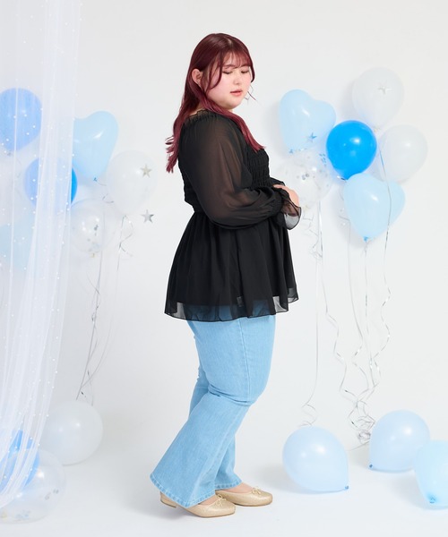 Louiosy(ルオシー)の「【大きいサイズ】2Wayシャーリングシフォンブラウス(シャツ/ブラウス・レディース・アイボリー/ライトブルー/ブラック・4L/3L)」の17枚目の写真