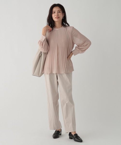 Elura(エルーラ)の「サラサラ着映えプリーツブラウス/144541(シャツ/ブラウス・レディース・ライトブルー/ブラック/ピンクベージュ/ベージュ・FREE)」の19枚目の写真