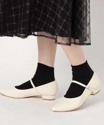ストラップフラットパンプス