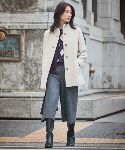 J.PRESS(ジェイプレス)の「ショートビーバー ボトルネック コート(その他アウター・レディース・ライトグレー系/ベージュ系/スカイブルー系/ブラック系・7/9/11)」の11枚目の写真