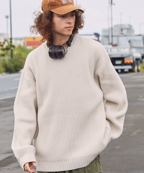 BARK MANHATTAN（バークマンハッタン）の「アンチピリング畦編みビッグシルエットクルーネックプルオーバーニット（ニット/セーター・メンズ・ワイン/ブラック/ダークグリーン/アイボリー/ネイビー/モカ/チャコール/ヘザーグレー・M/L）」の2枚目の写真