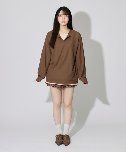 JilLA(ジルア)の「Henry Neck Long T-shirt / ヘンリーネックサーマルロングスリーブTシャツ レイヤードトップス(Tシャツ/カットソー・レディース・ブラック/グレー/ブラウン・L/M/XL)」の7枚目の写真
