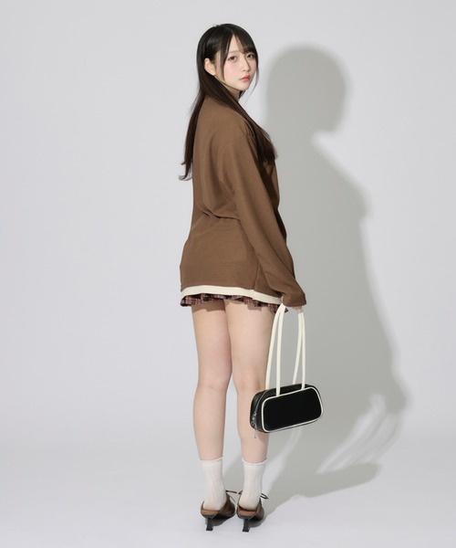 JilLA(ジルア)の「Henry Neck Long T-shirt / ヘンリーネックサーマルロングスリーブTシャツ レイヤードトップス(Tシャツ/カットソー・レディース・ブラック/グレー/ブラウン・L/M/XL)」の5枚目の写真