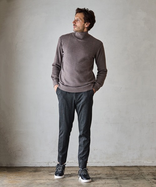 RATTLE TRAP（ラトルトラップ）の「ハイゲージ(12GG)タートルネックニット（ニット/セーター・メンズ・ブラック/ホワイト/ベージュ系その他・M/L/LL）」の4枚目の写真