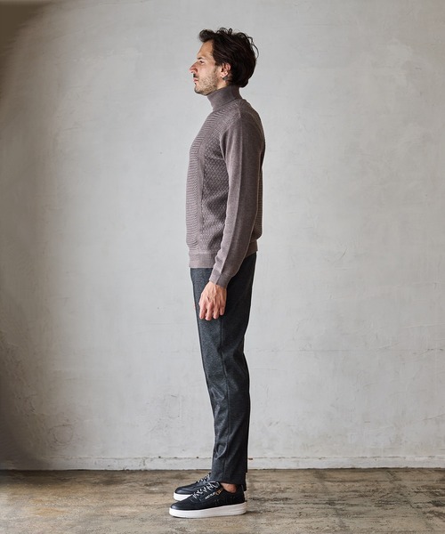 RATTLE TRAP（ラトルトラップ）の「ハイゲージ(12GG)タートルネックニット（ニット/セーター・メンズ・ブラック/ホワイト/ベージュ系その他・M/L/LL）」の5枚目の写真