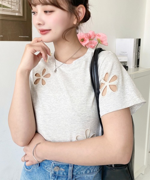 MOMENTEL フラワープリント 半袖Tシャツ 綿100%オーバーサイズロゴプリント＆フラワー刺繍半袖Tシャツ