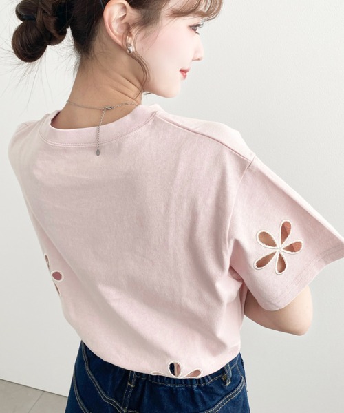 moment+(モーメントプラス)の「フラワー刺繍半袖Tシャツ(Tシャツ/カットソー・レディース・ピンク/オートミール/オフホワイト/ブラック/マルチ・M/L)」の19枚目の写真