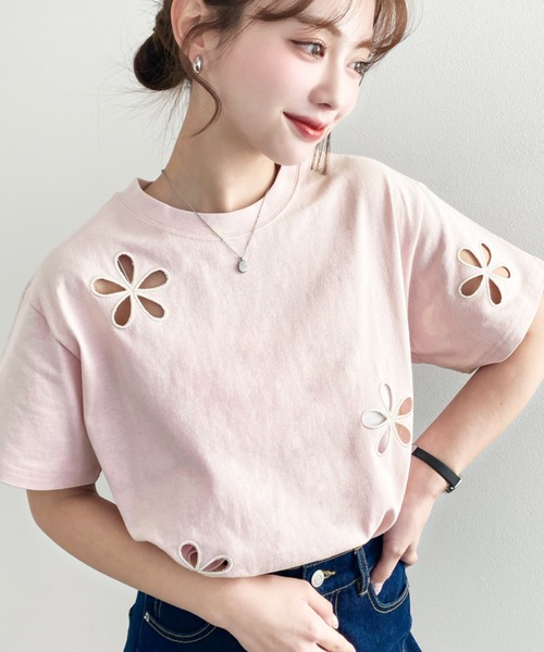 フラワー刺繍半袖Tシャツ（Tシャツ/カットソー）｜moment+（モーメント