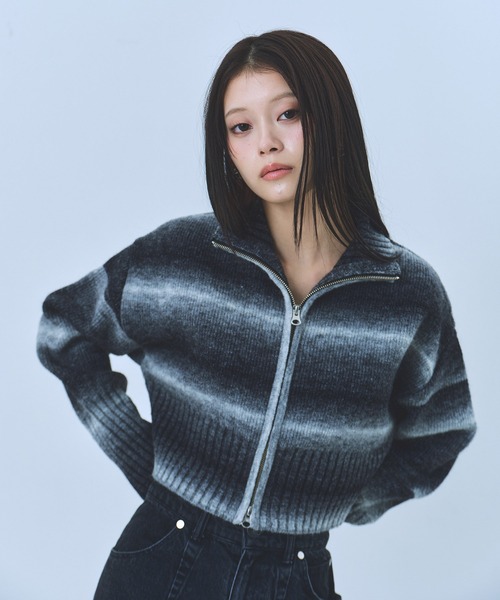 UNITED TOKYO(ユナイテッドトウキョウ)の「【残りわずか!】アルパカニットショートカーディガン|軽量/保温(ニット/セーター・レディース・ブラック/グレイッシュベージュ・FREE)」の6枚目の写真