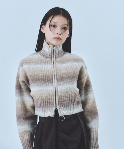 UNITED TOKYO(ユナイテッドトウキョウ)の「【残りわずか!】アルパカニットショートカーディガン|軽量/保温(ニット/セーター・レディース・ブラック/グレイッシュベージュ・FREE)」の13枚目の写真