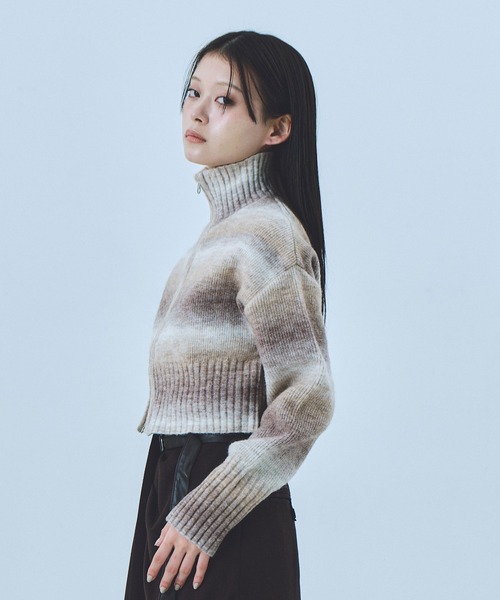 UNITED TOKYO(ユナイテッドトウキョウ)の「【残りわずか!】アルパカニットショートカーディガン|軽量/保温(ニット/セーター・レディース・ブラック/グレイッシュベージュ・FREE)」の15枚目の写真